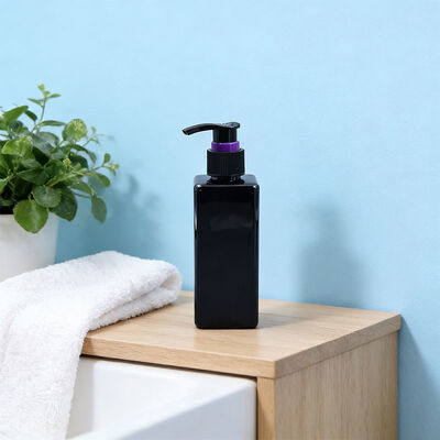 Kolorowe zestawki z mydłem i balsamami 28/410 Dawka 2,0cc