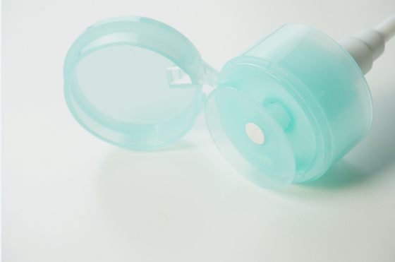 PP Plastic Cosmetic 33/410 Pompa do rozprowadzania lakieru do paznokci z zatyczką silikonową